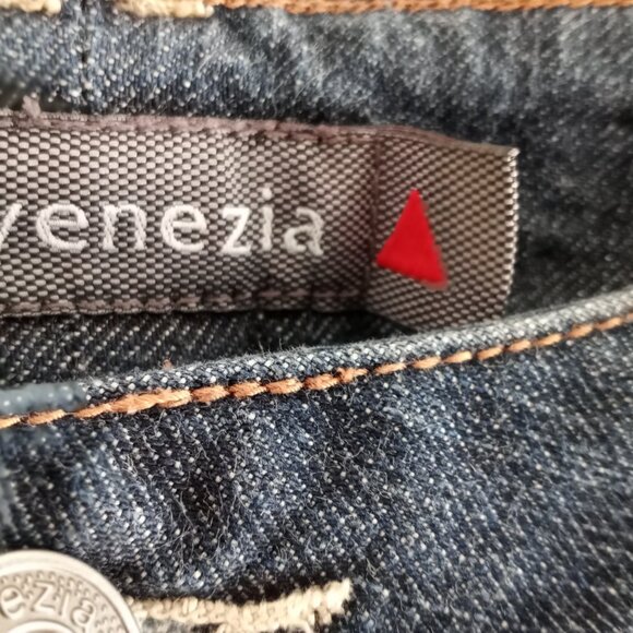 'Venezia' Straight Leg Jeans Size 1 Average = 14 EUC - Picture 6 of 12